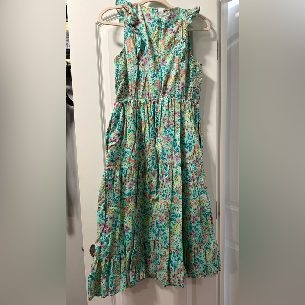 Printed v-neck smocked midi dress